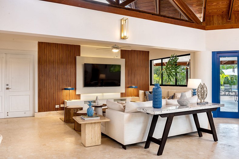 Luxurious villa in casa de campo