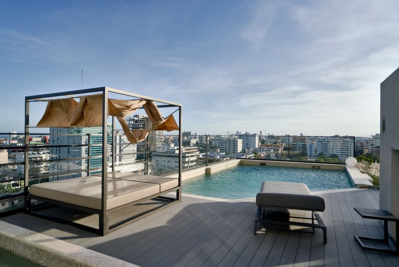 LuxuryGetaway-Pool-Gym-Sauna-Terrace-A/C-YellowKey