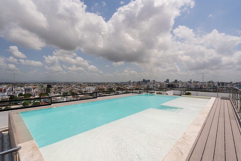 Modern And Safe In City Center W/Pool By YellowKey