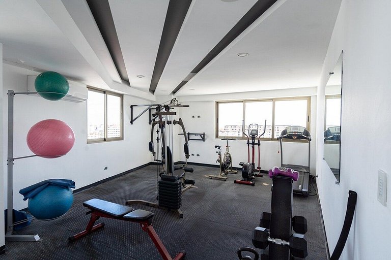 ★RooftopPool-GYM-WiFi-1BR-AC-CityCenter-YellowKey★