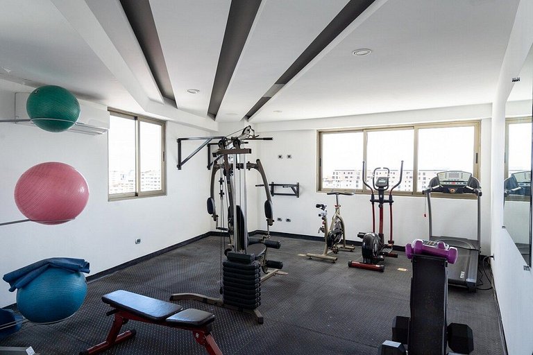 ★RooftopPool-GYM-WiFi-1BR-AC-CityCenter-YellowKey★