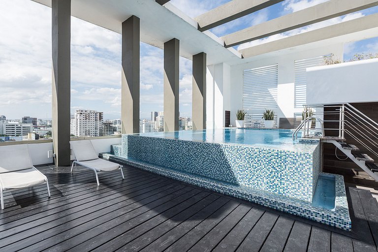 ★RooftopPool-GYM-WiFi-1BR-AC-CityCenter-YellowKey★